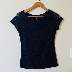 THE LIMITED Lace Cap Sleeve Suit Blouse Keyhole Back Size XS